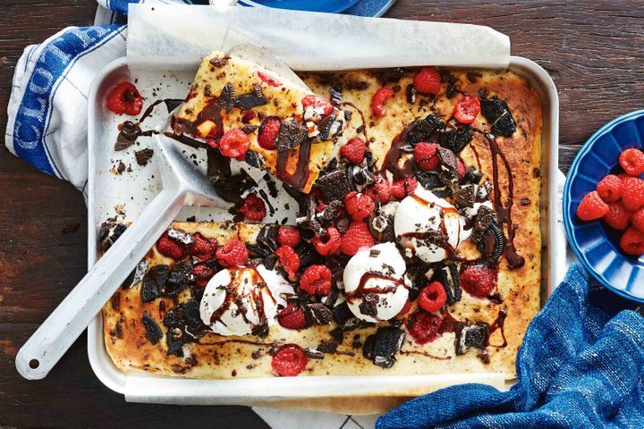 Oreo Raspberry Pancake Traybake